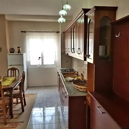 Casa Kevin 1 - Spacious, Well Lit 87 M2 * Sarandë