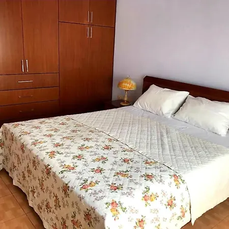 アパート Casa Kevin 1 - Spacious, Well Lit 87 M2 *