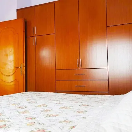 Casa Kevin 1 - Spacious, Well Lit 87 M2 *