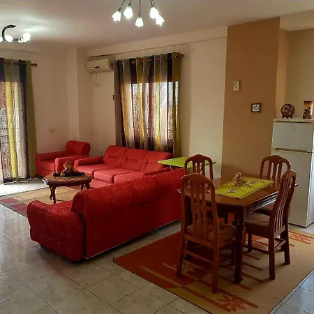 Casa Kevin 1 - Spacious, Well Lit 87 M2 Apartment